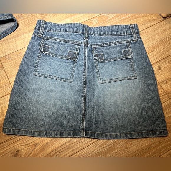 Jean skirt - Picture 2 of 3